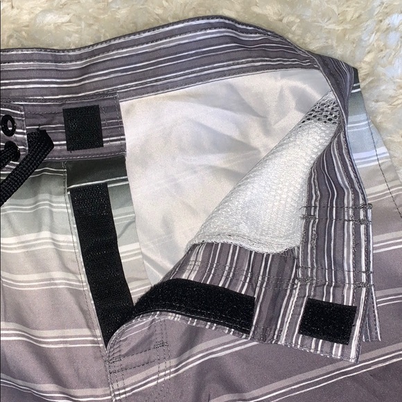 O’Rageous Boys’ Striped Boardshorts - Picture 3 of 8